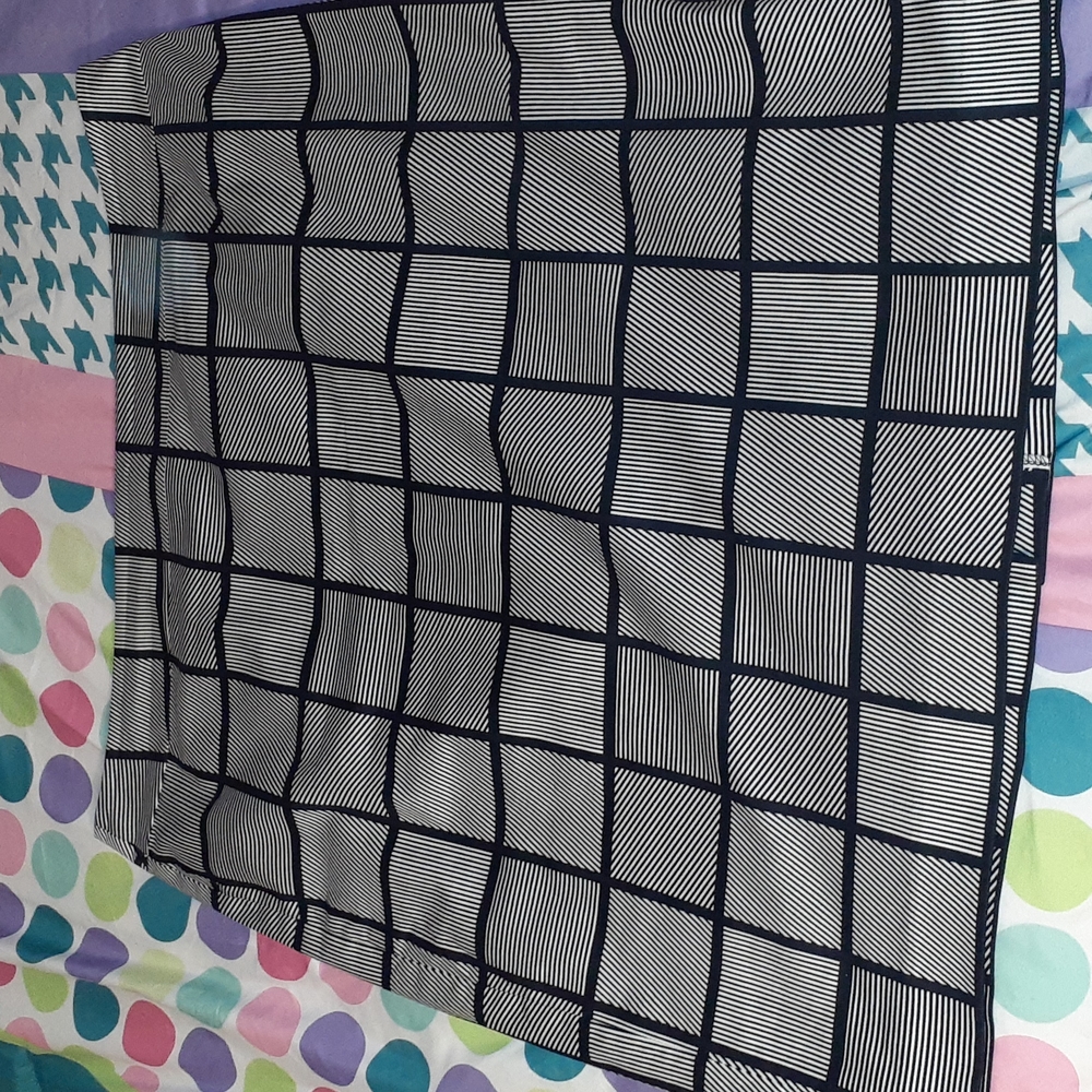 Ann Taylor, size 16, lined, striped, black & white straight skirt.